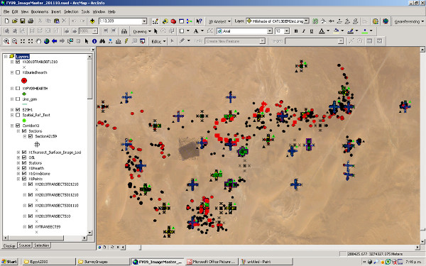 Map of hearths, grinding stones, scatters